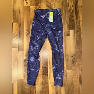 Purple pocket leggings